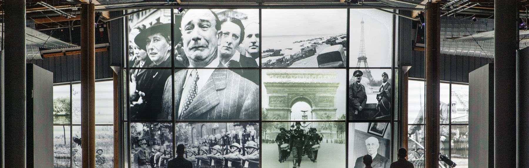 Mur d'images du Musée Guerre et Paix en Ardennes